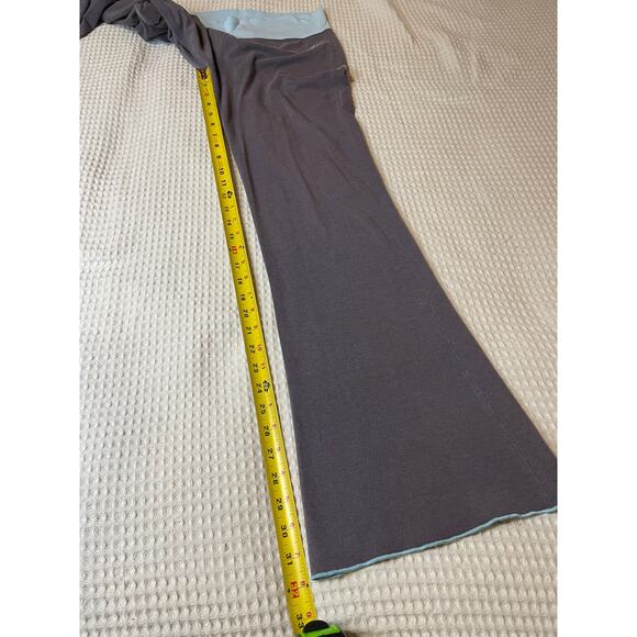 So Sporty Y2K Gray W/ Light Blue Hem Waistband Flare Leg Yoga Pants Leggings Lg - Picture 5 of 15